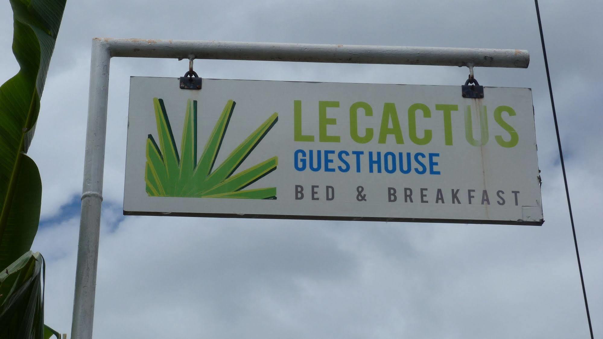 Le Cactus Guest House Baie-du-Tombeau Bagian luar foto